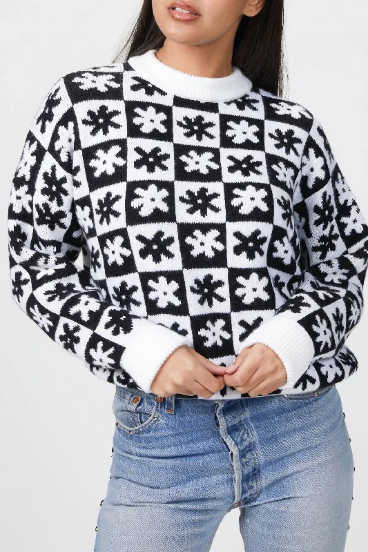 Sporty-chic women’s apparel for active lifestyles   Emma Sweater In Black/white