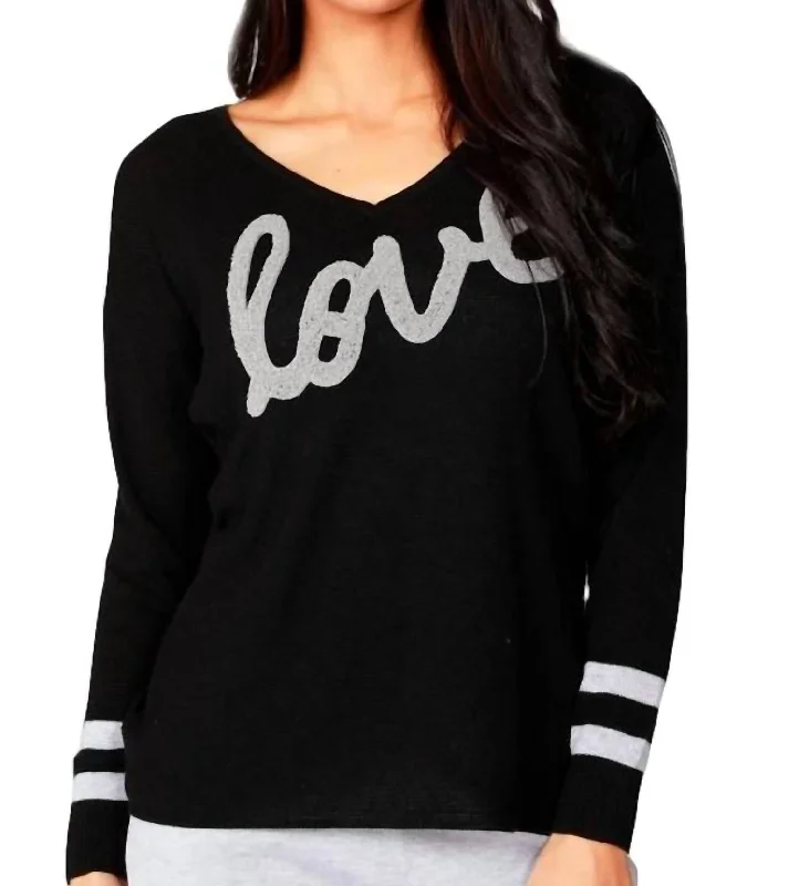 Fashion-forward women’s clothing on a budget   Love V-Neck Pullover In Black/gray