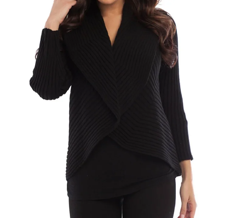 Chic for every occasion and style   Ribbed Signature Wrap In Black