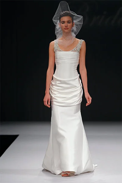 Refresh your wardrobe with high-quality women’s fashion   Badgley Mischka Olga
