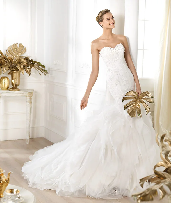 Affordable fashion that looks high-end   Pronovias Leiben