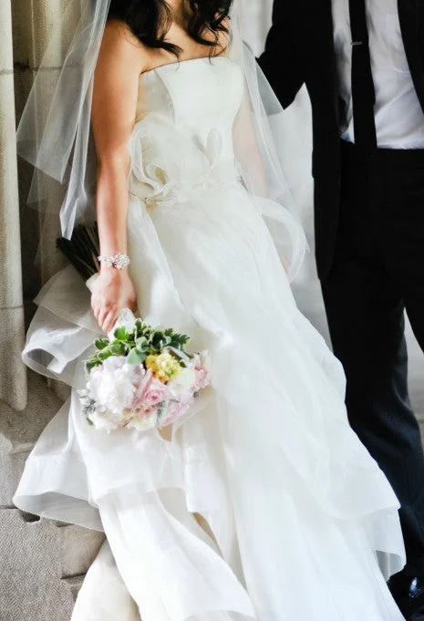 Women’s fashion that reflects your personality   Vera Wang Vera Wang Erin