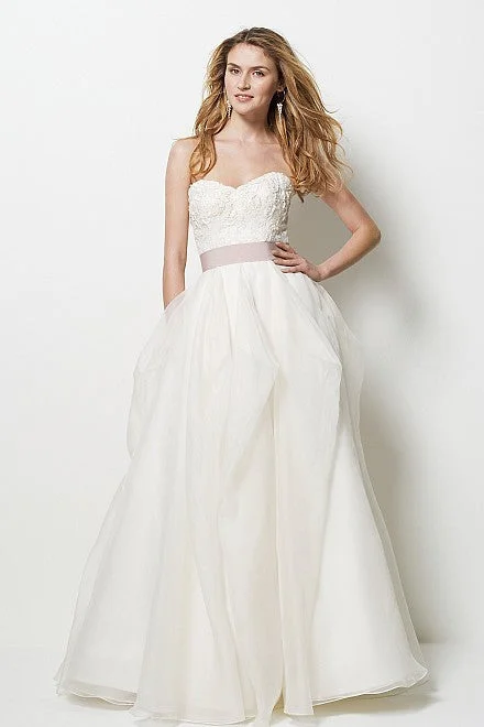 Step into style with our women’s clothing collection   Watters Napa