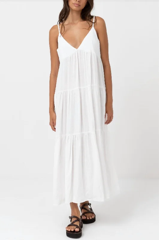  Versatile fashion options for every occasion   Classic Tiered Midi Dress In White