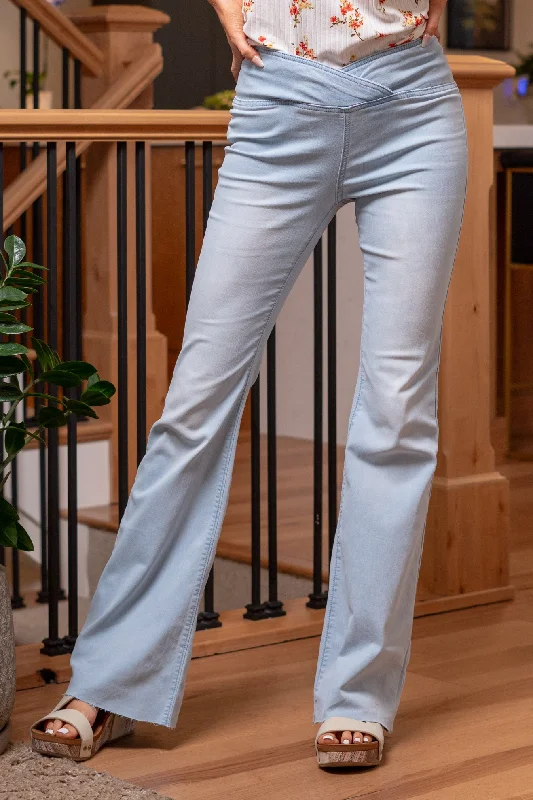 Casual yet chic women’s outfits for work or play Ivy Grace High Rise Criss Cross Waist Band Flare Casual yet chic women’s outfits for work or play Ivy Grace High Rise Criss Cross Waist Band Flare