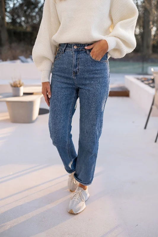 Feminine and fashionable clothing for every wardrobe   Medium Blue Solan Jeans