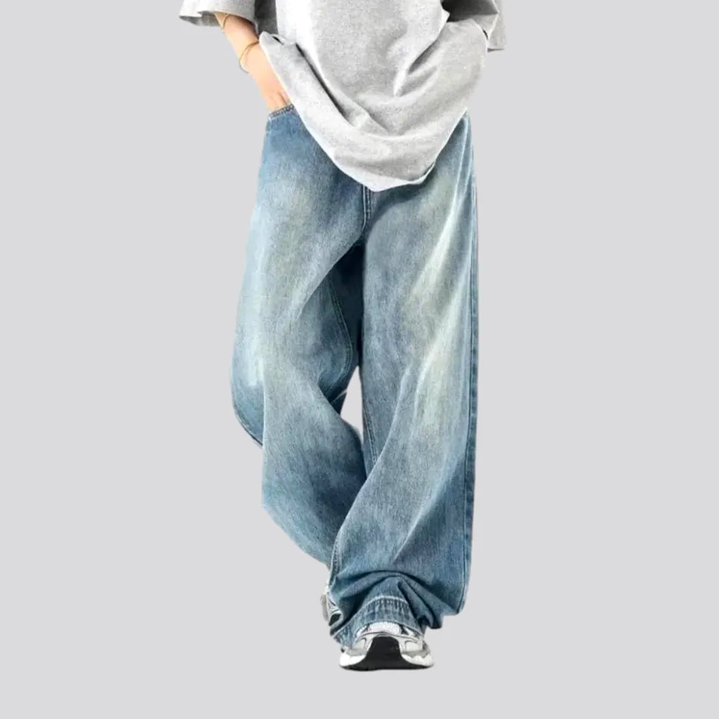 Trendy women’s clothing    Stylish jeans for women